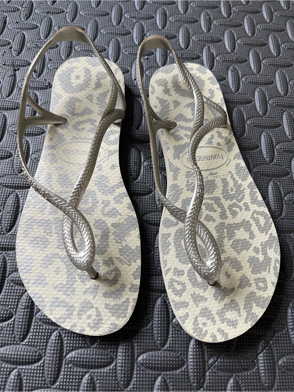 Havaianas Metallic Leopard-Print Flip Flops